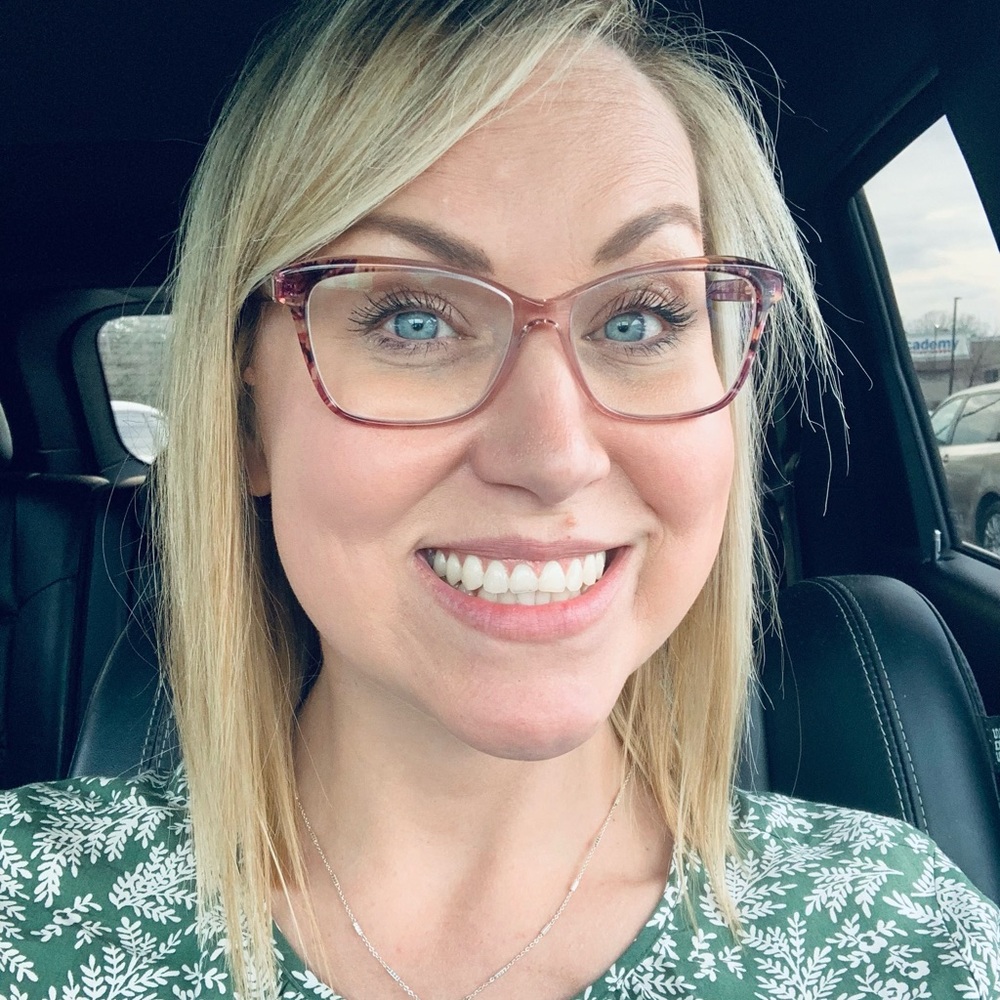 Meet your Posher, Rebekah